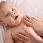 mother-massaging-her-cute-baby-with-oil-on-bed-closeup.jpg_s=1024×1024&w=is&k=20&c=_AbCxJogk3NVjd_h2Al6vdYKdwhMOGHw0IhMfd4G44M=