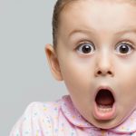little-girl-with-a-shocked-face-picture-id1086433214