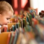 Gå på biblioteket