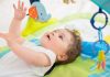 Disse lekene er kjekke å ha til babyen