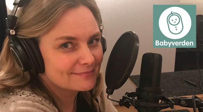 Sjefredaktør Karine Næss Frafjord i Babyverden er programleder i Babyverdens podcast