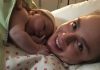 Mamma med vesle Liam. Foto: privat